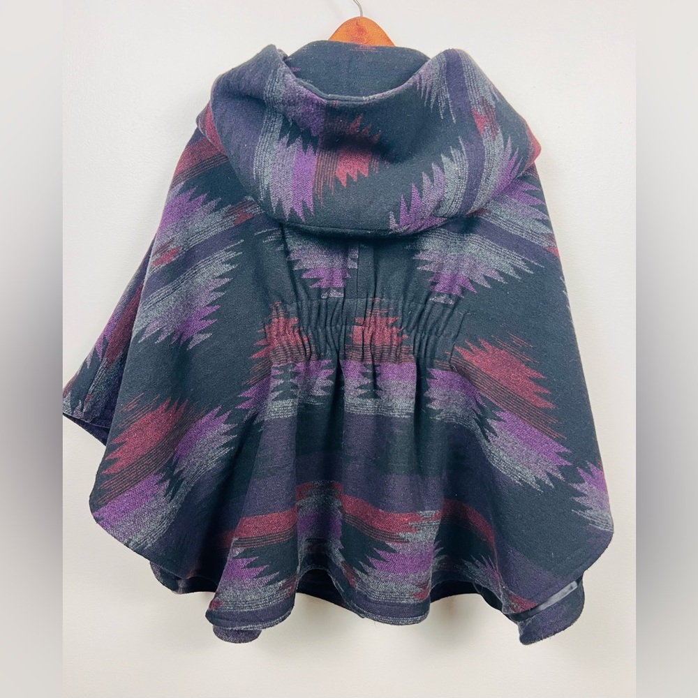 Steve Madden Poncho-Style Jacket – Southwest Geometric Hooded Cape, Size M - Picture 8 of 13